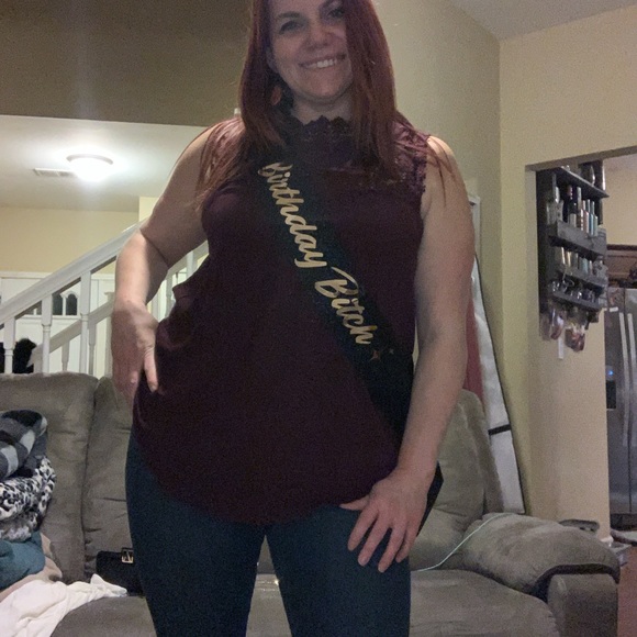 Meet your Posher, Tiffany - Picture 5 of 5